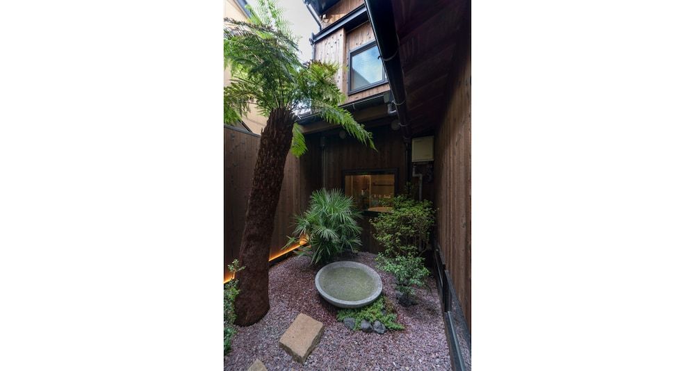 undefined Hinaya Higashiyama 3