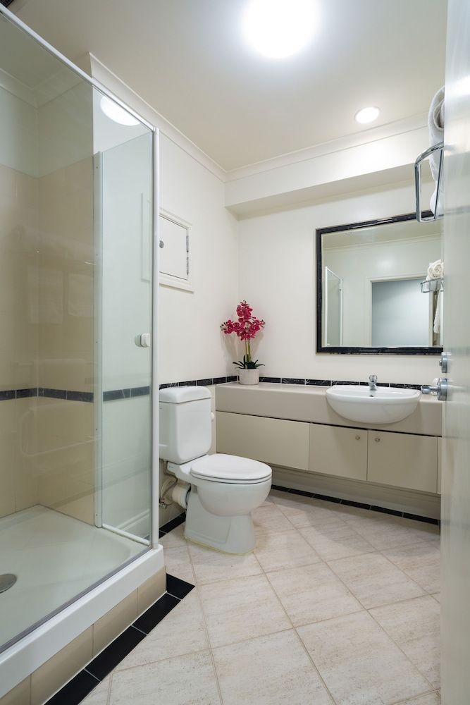 Toodle's Stylish stay on Queen Street Private Unserviced Studio 6