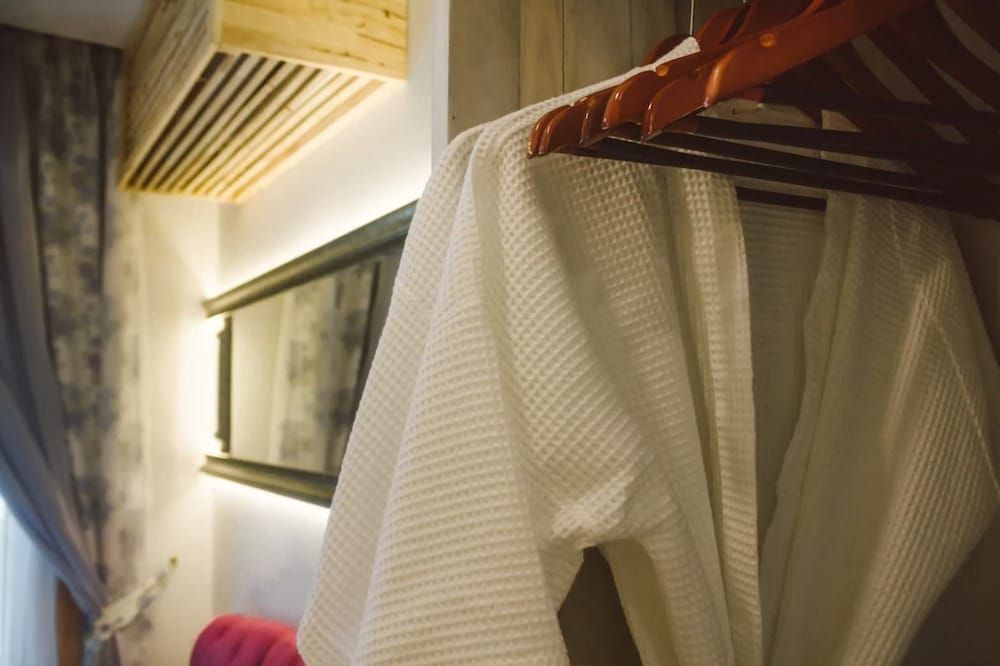 undefined IBooking Trams Square 7