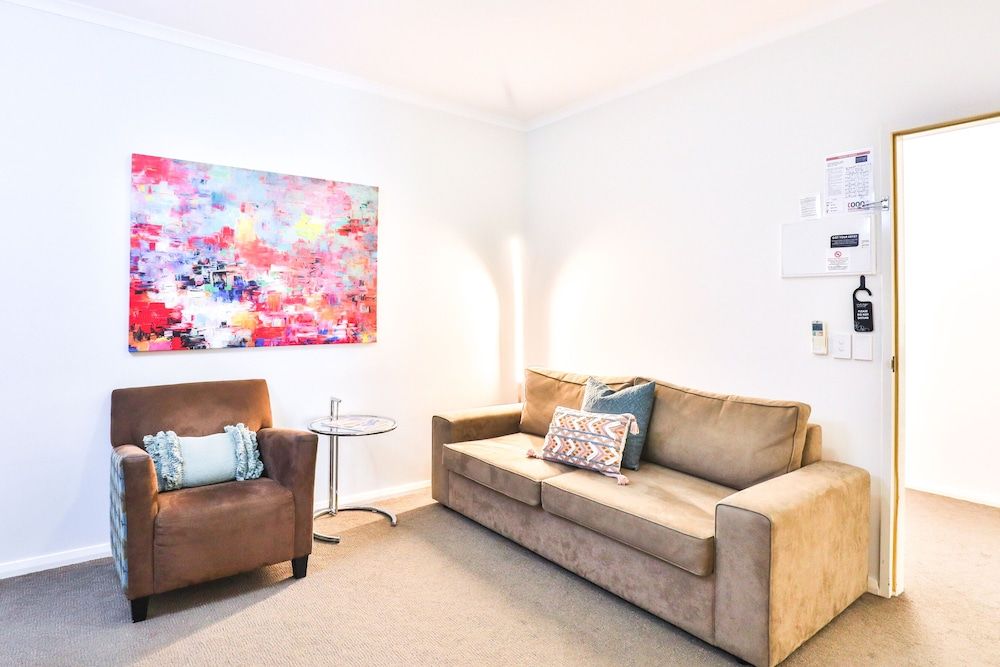 Indulge Apartments - Ontario Standard Apartment, 2 Bedrooms (Ontario) 16