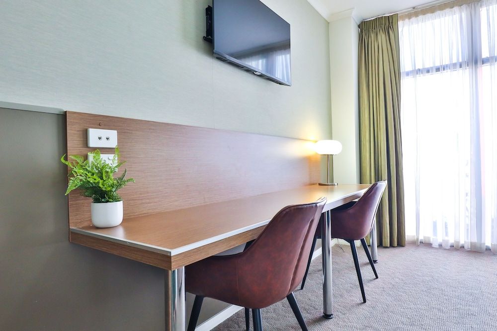 Indulge Apartments - Ontario Standard Apartment, 2 Bedrooms (Ontario) 11