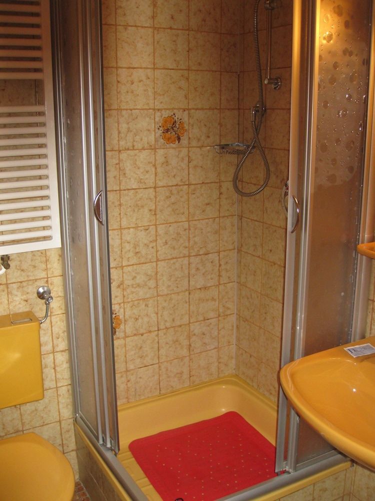 Gasthof Zur Linde Economy Double Room 2