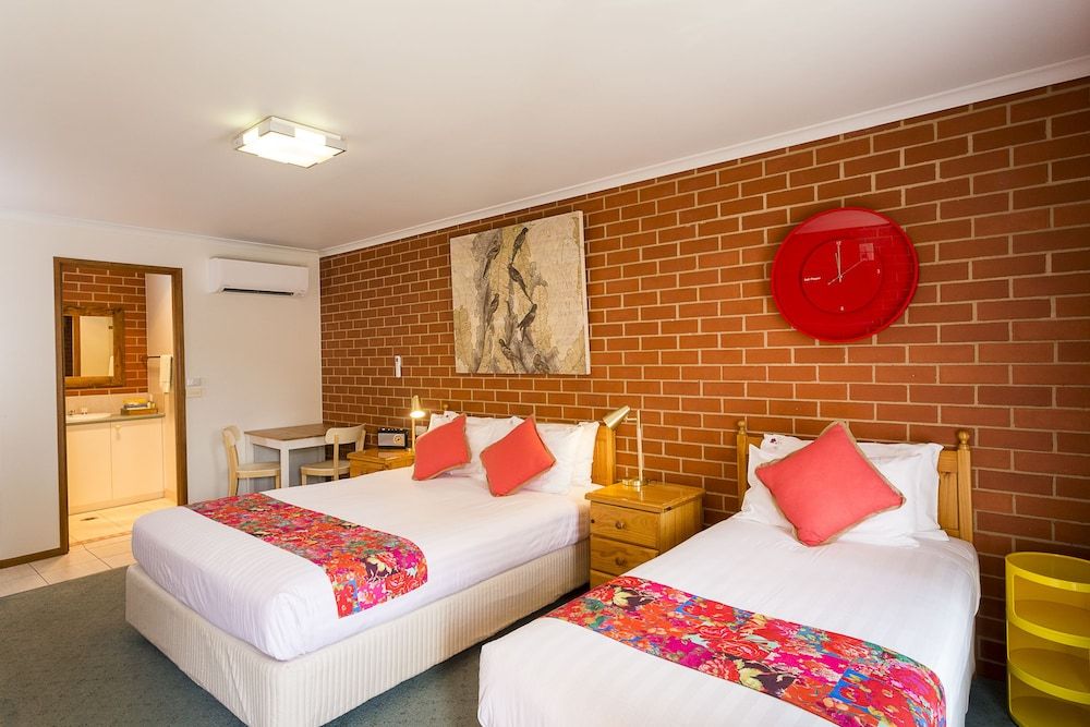 Deluxe Room, Non Smoking (Deluxe Queen & Single)