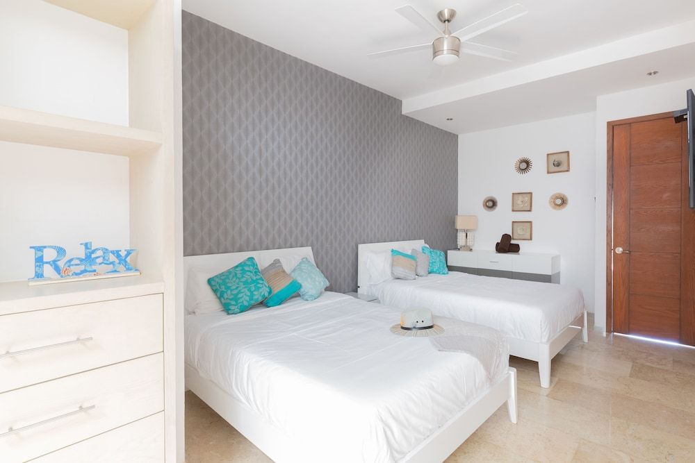 undefined Menesse 103-104 By Lockey 10