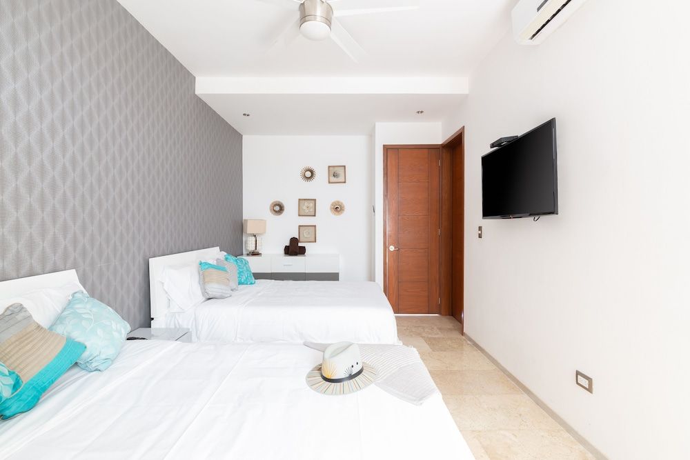 undefined Menesse 103-104 By Lockey 9