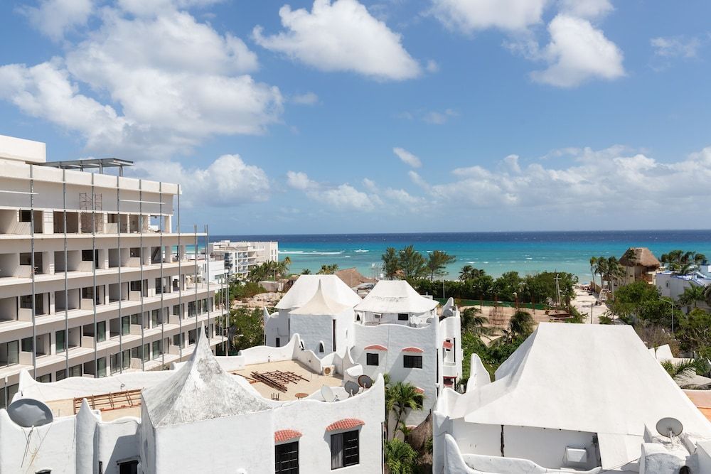 undefined Menesse 103-104 By Lockey