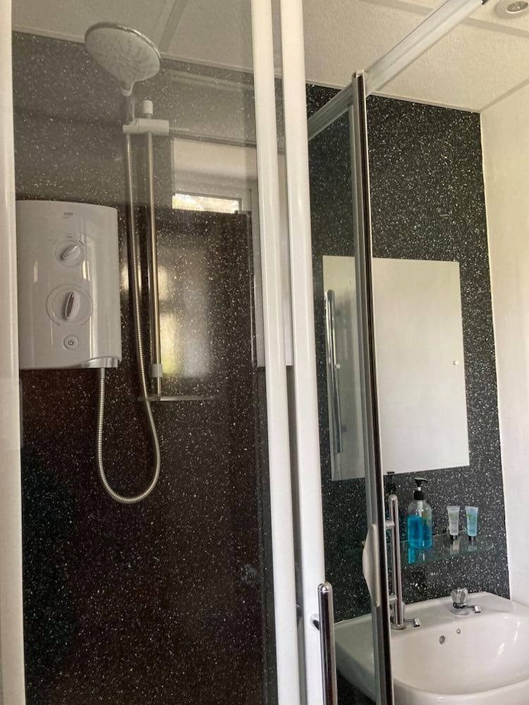 Kestor Inn Standard Double Room, Private Bathroom 3