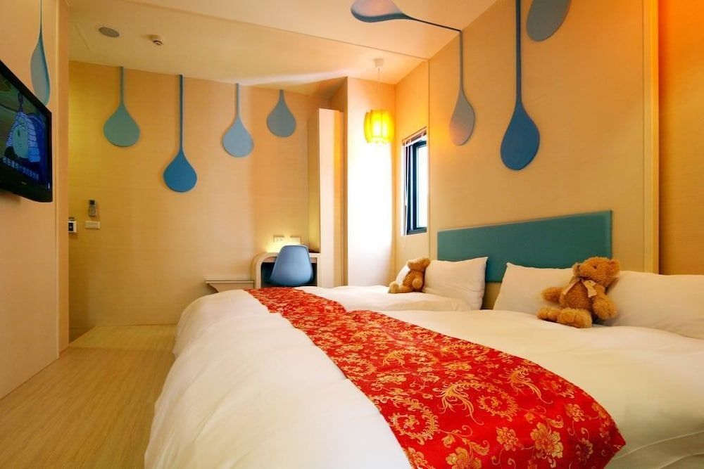 Tan Hui Hotel Deluxe Quadruple Room, 2 Double Beds, Non Smoking 3