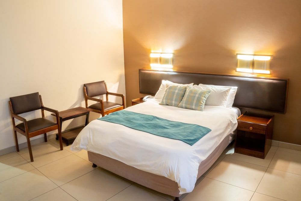 Elgro Hotel Single Room 4