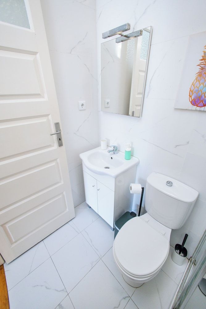 Green Coast Surfhouse Twin Room, Shared Bathroom (Rua 2) 4