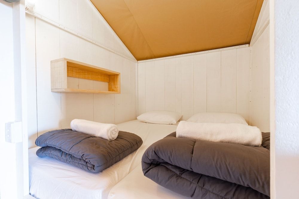 NRMA Phillip Island Beachfront Holiday Park Tent 2