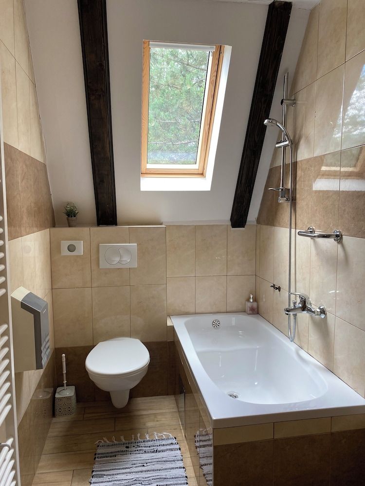 House Maka Deluxe Double Room 22