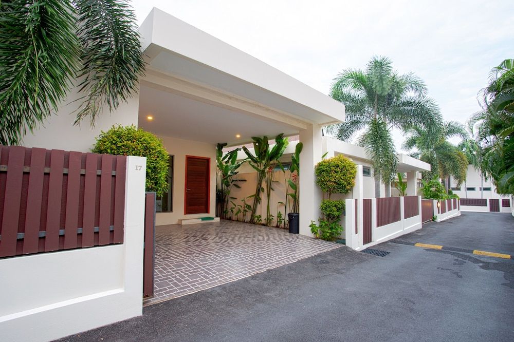 undefined Villa Karina 2