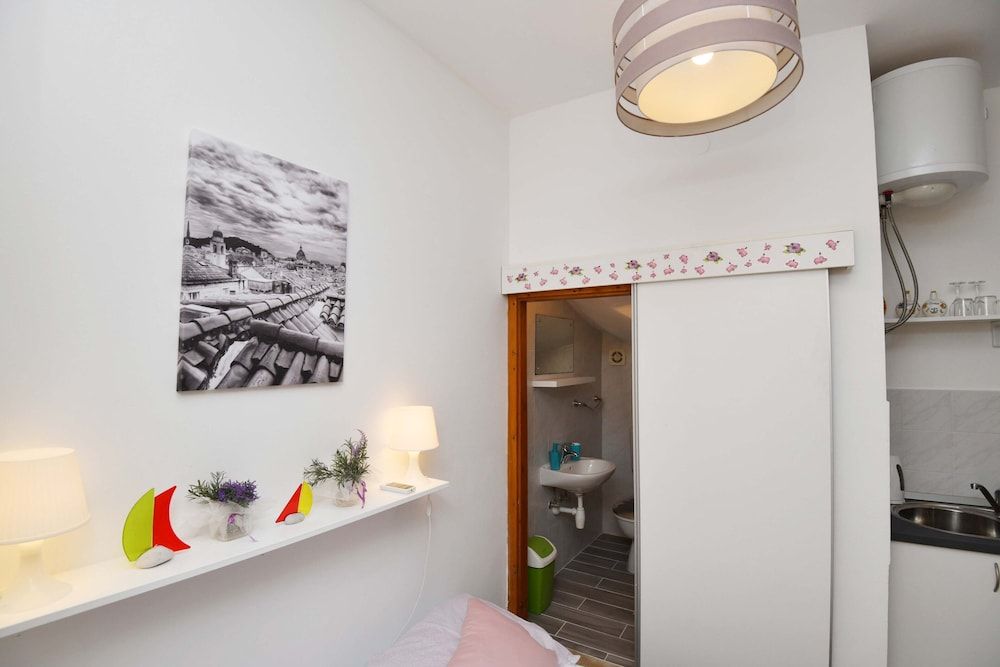 undefined Apartments Mila 3