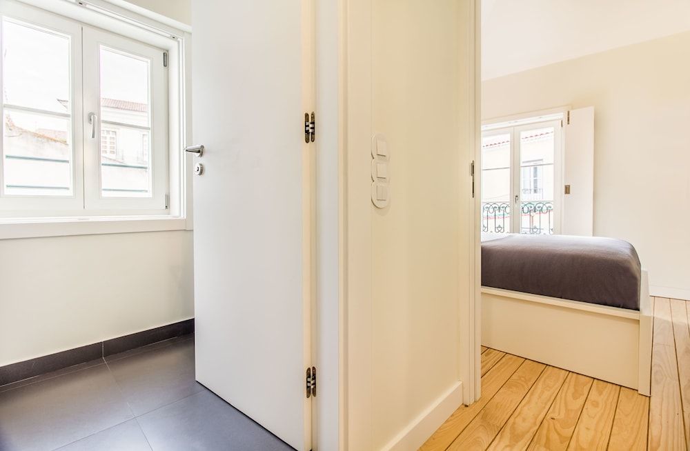 Design Apartment in Typical Alfama Apartment, 2 Bedrooms 14