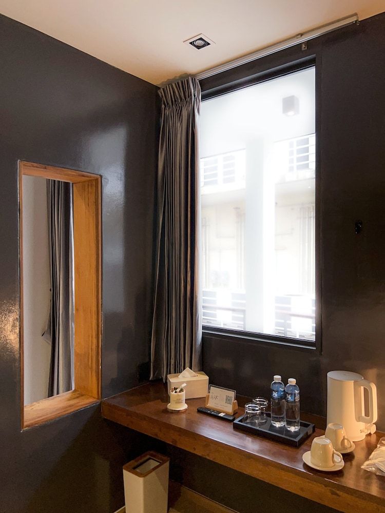 The Nhorm Hotel Ratchada Deluxe Double Room 14