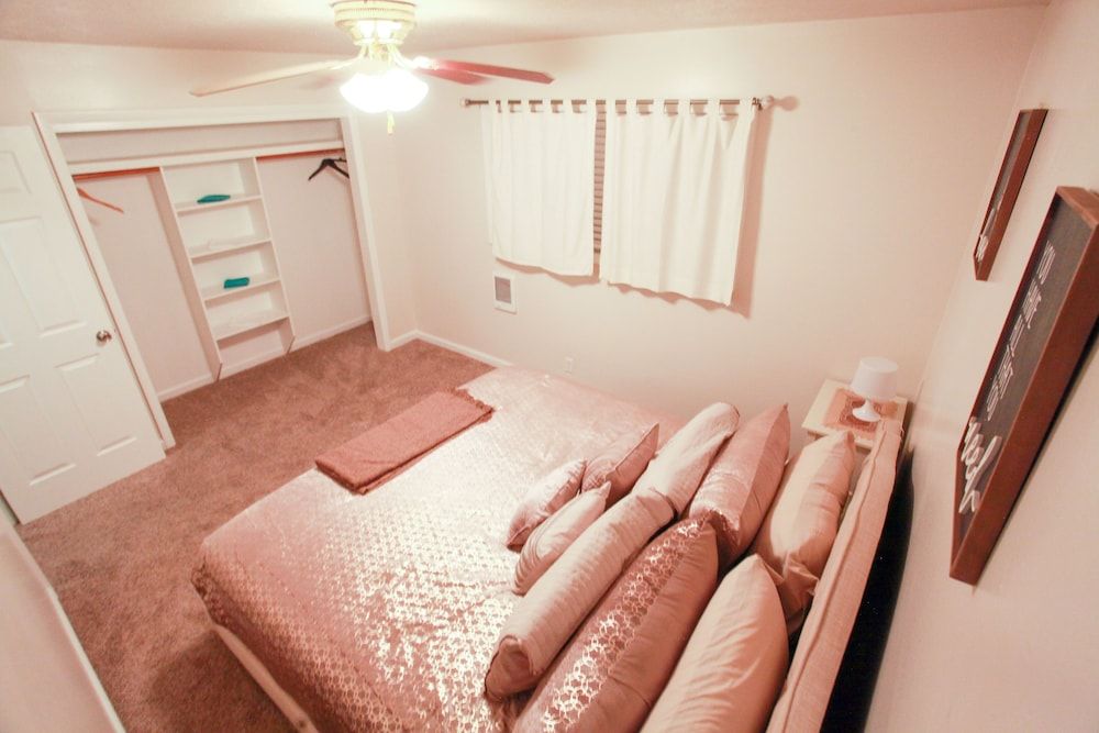 Kingston East Business Apartment, 2 Bedrooms, Kitchen (The Diamond) 5