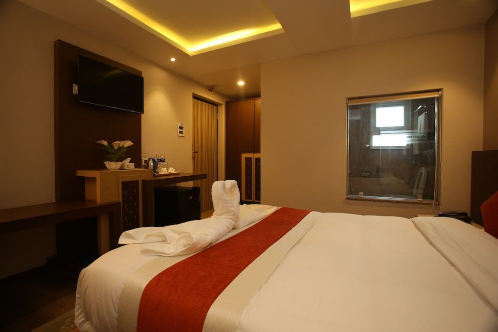 undefined Hotel White Himal 8