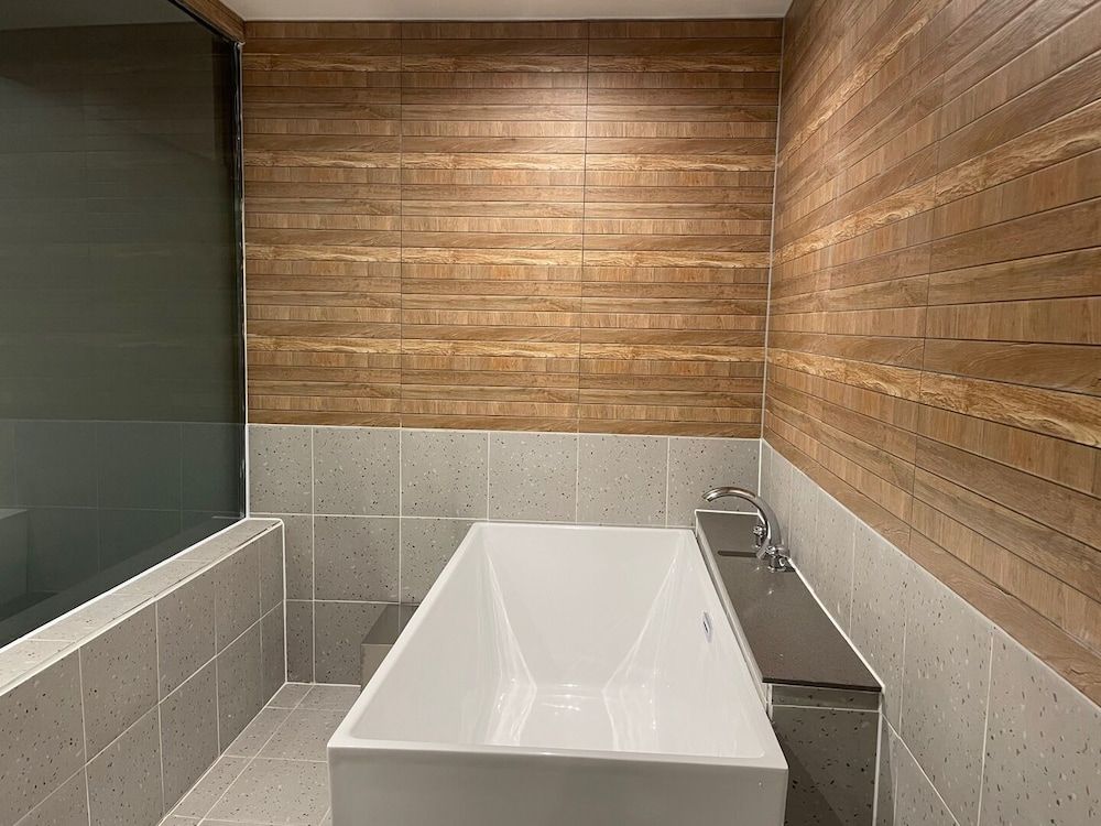 undefined Hotel Quartz 5