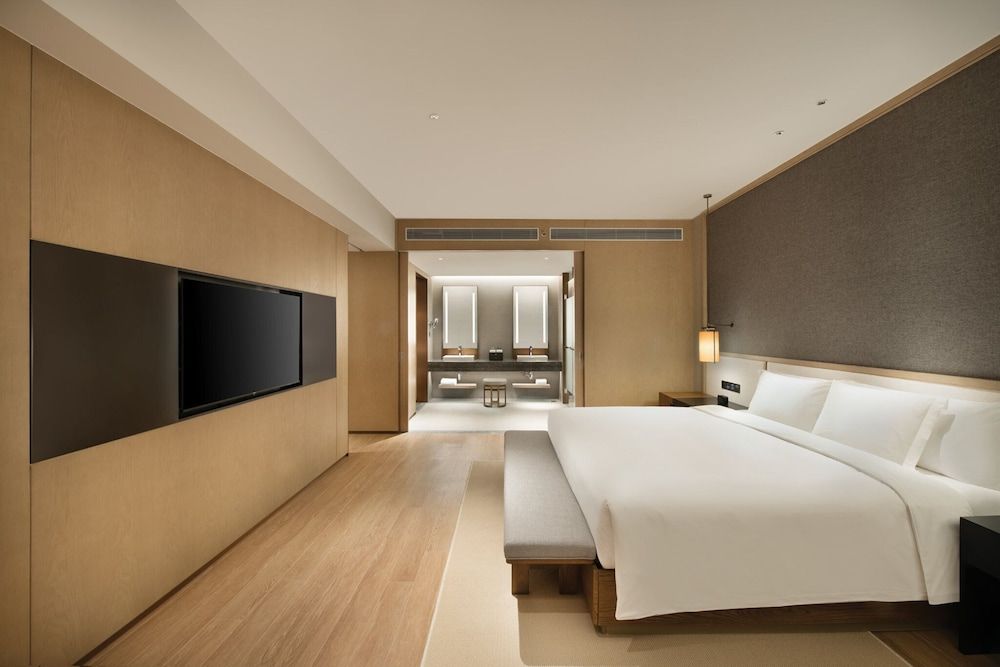 Suite, 1 Bedroom (Hotspring)