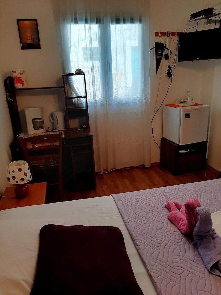 Rosmarinus Rubic studio Rubus single room 13
