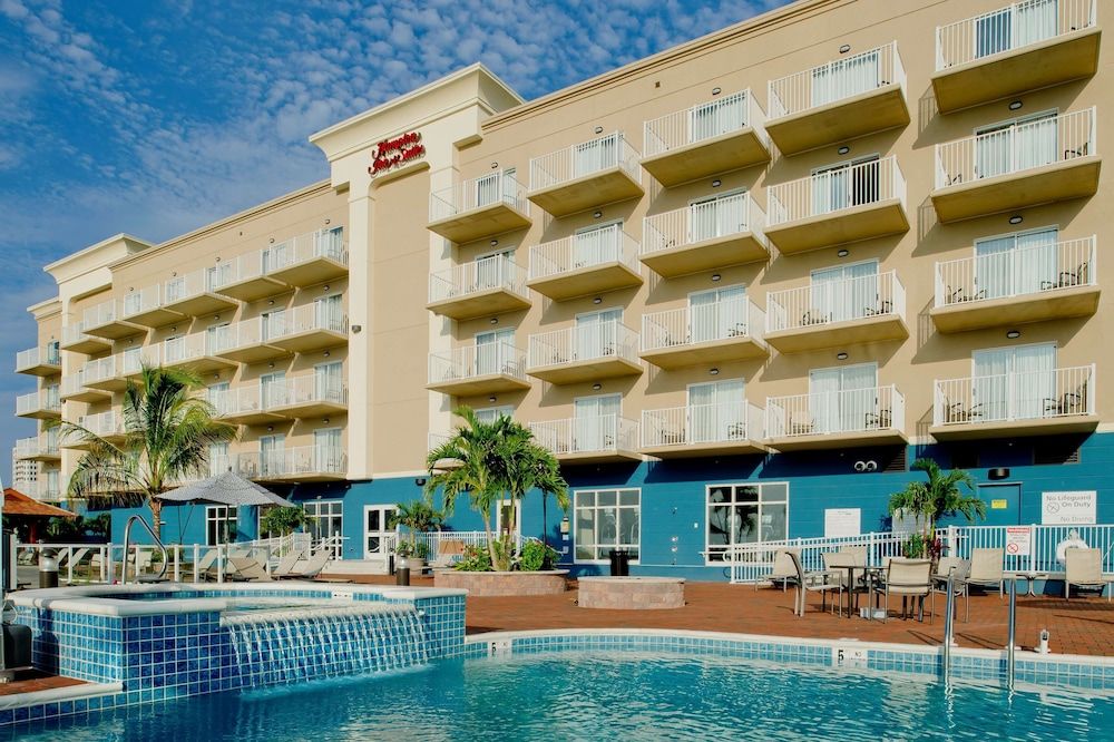 undefined Hampton Inn & Suites Ocean City/Bayfront-Convention Center 6