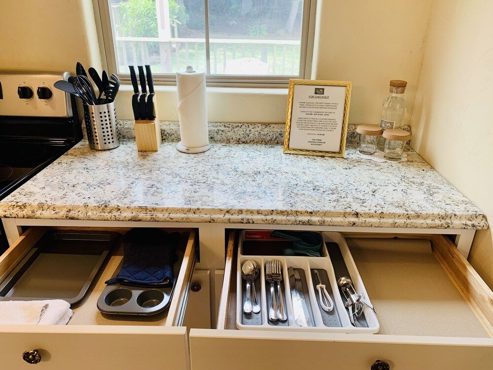 Chateau Coralini Family Studio, Multiple Beds, Patio 6