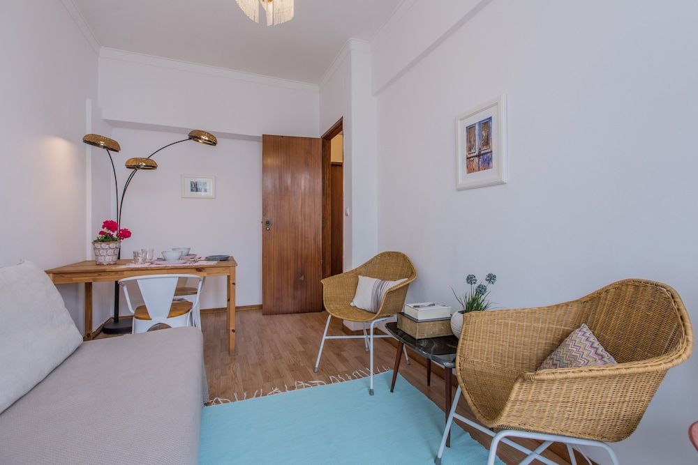 Light Filled Apartment, By TimeCooler Apartment, 1 Bedroom 29