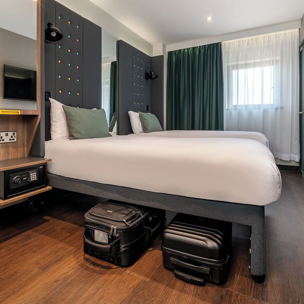 undefined Point A London Kings Cross - St Pancras 5