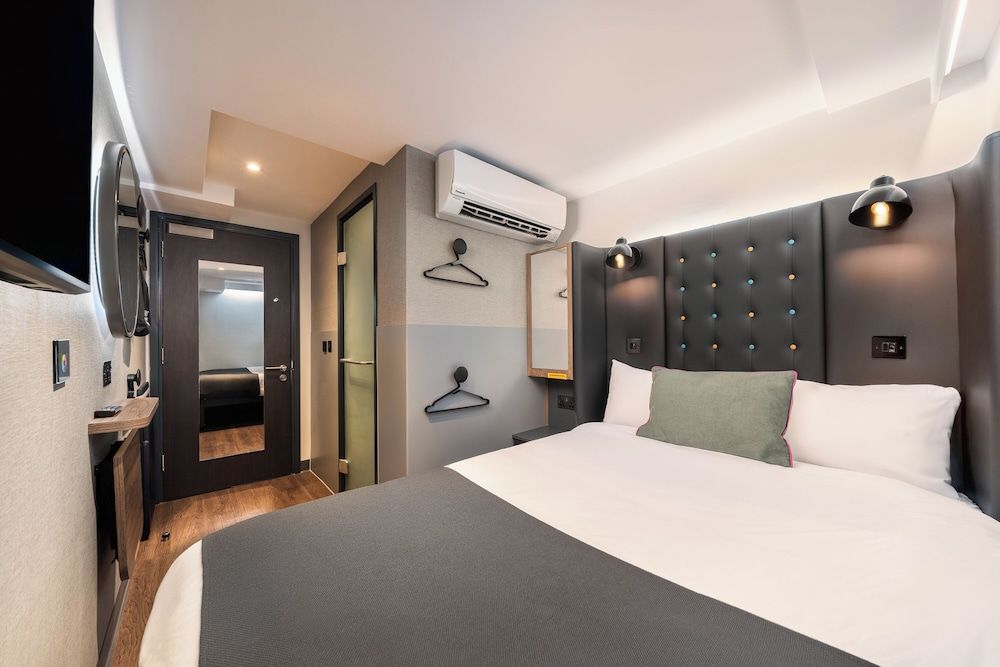 Point A Hotel London Kings Cross – St Pancras Double Room, No Windows