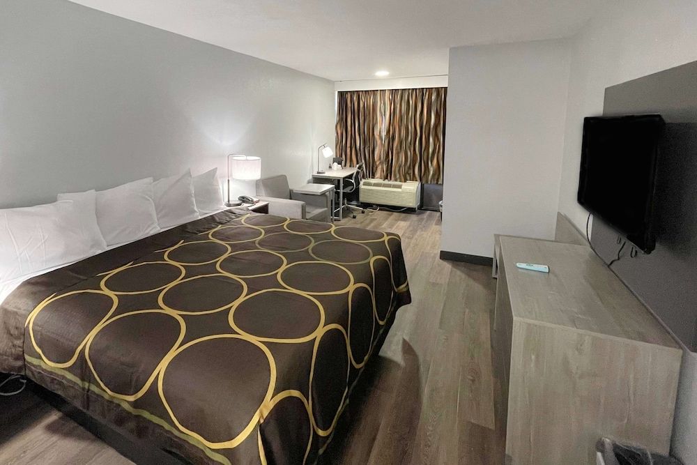 Room, 1 King Bed, Non Smoking