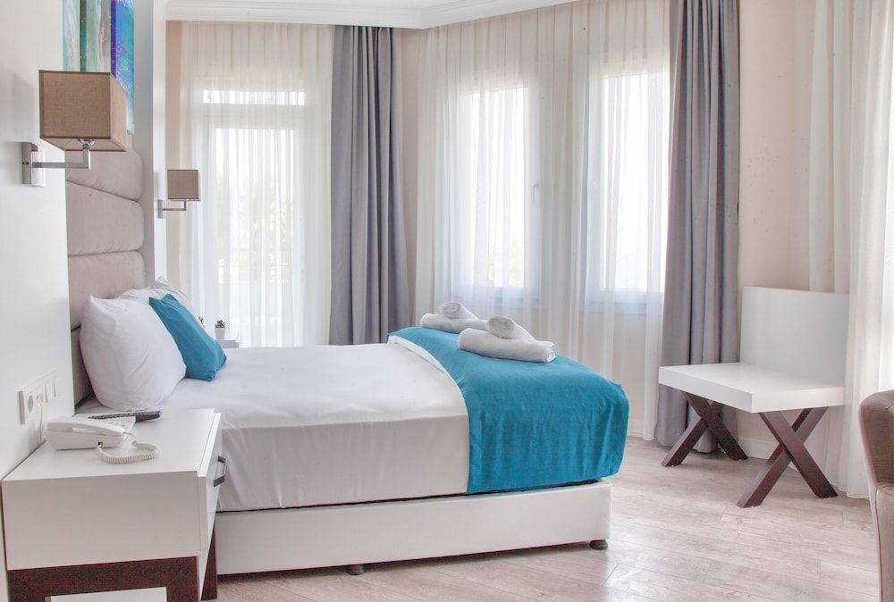 undefined Siete Hotel