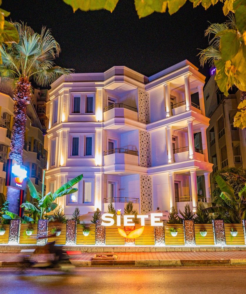 undefined Siete Hotel 7
