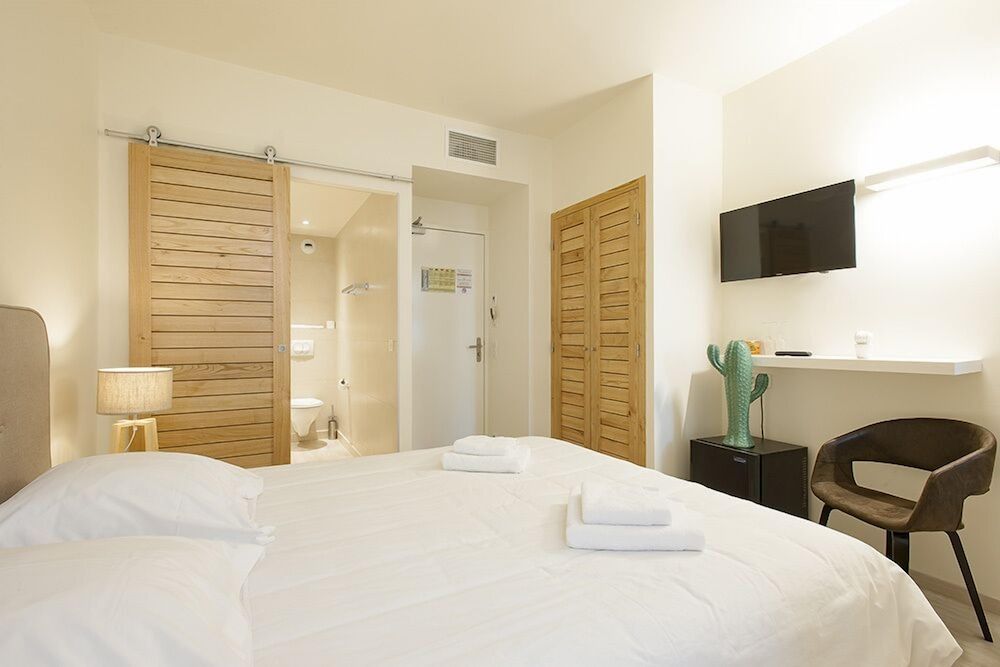 Hotel restaurant des Maures Standard Double Room 4