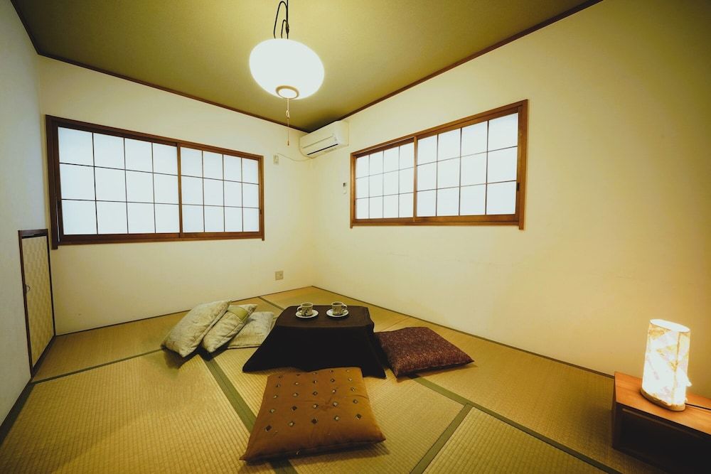 Shinjuku Sakaue House Family House 5