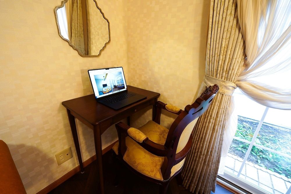 Shinjuku Sakaue House Family House 17