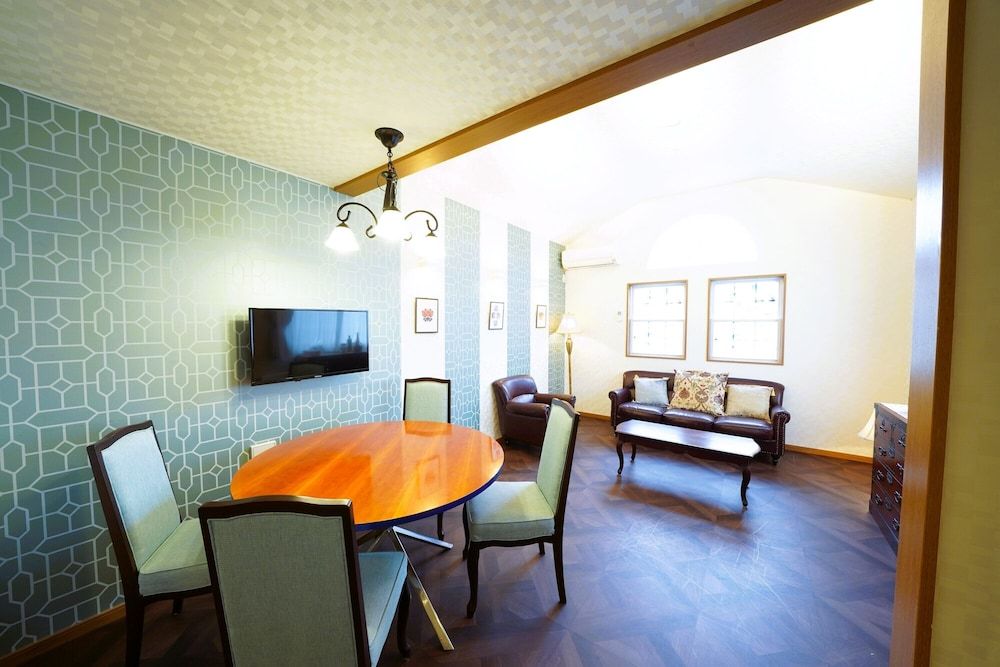 Shinjuku Sakaue House Family House 19