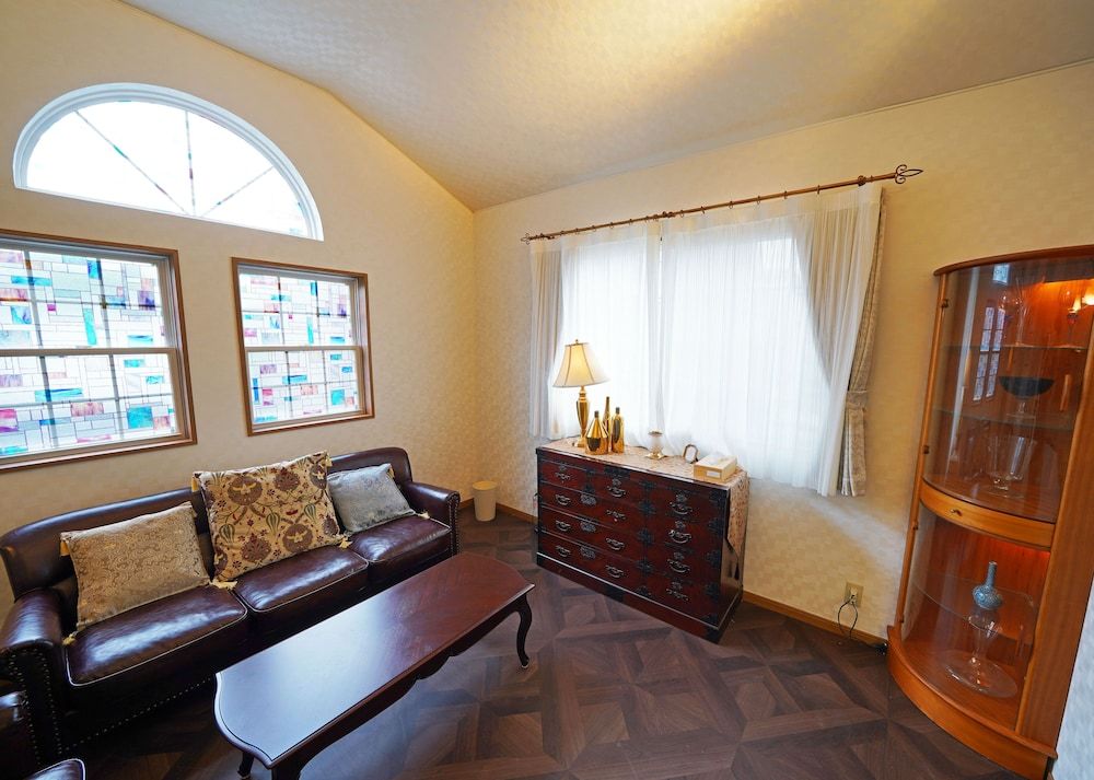 Shinjuku Sakaue House Family House 23