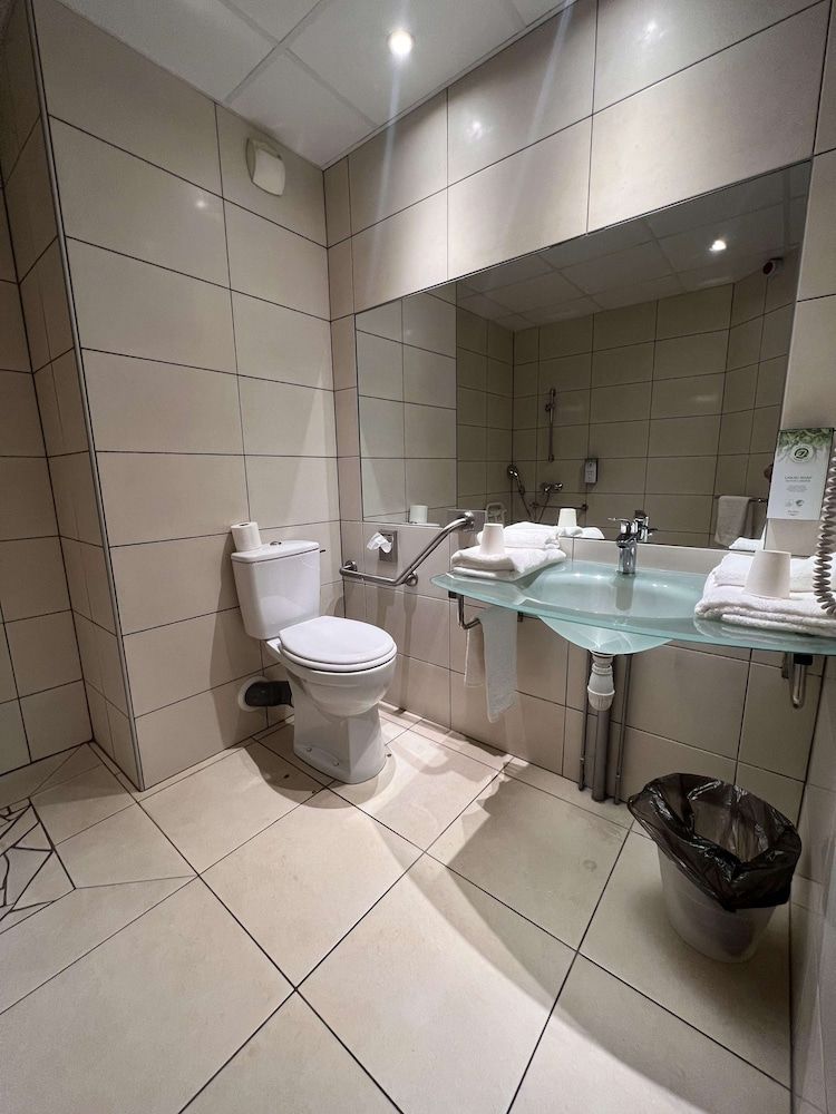 Hotel Campanile Metz Nord - Talange Standard Room, Multiple Beds 9