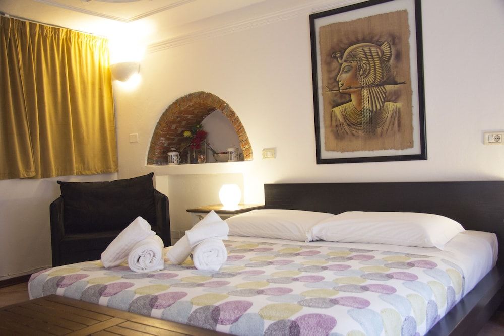 7 Archi Bed & Breakfast Basic Double Room 2