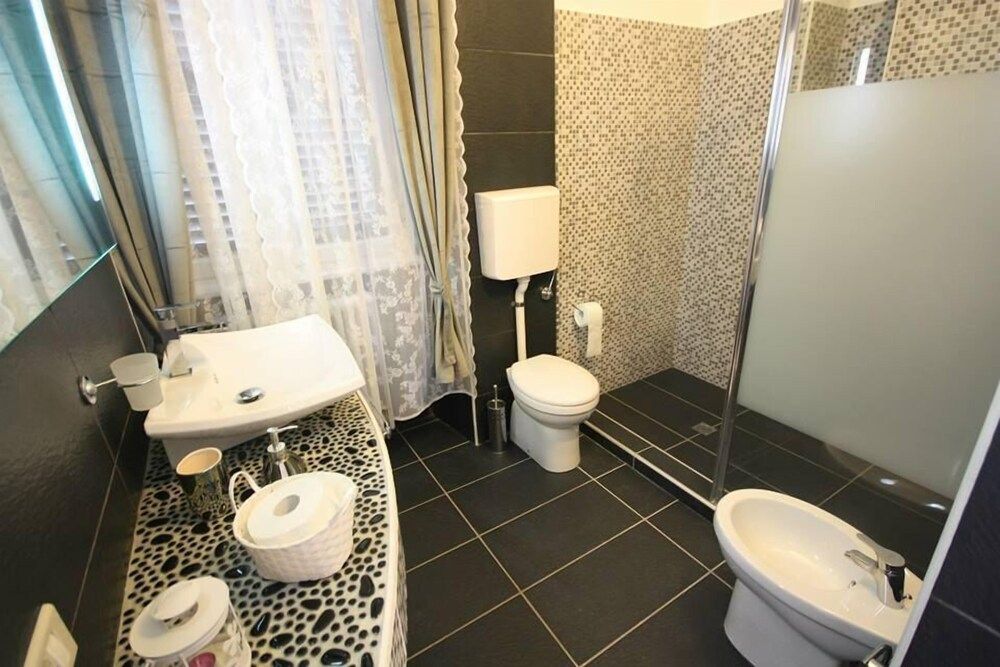 7 Archi Bed & Breakfast Classic Quadruple Room 6