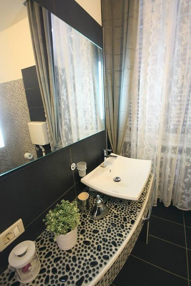 7 Archi Bed & Breakfast Classic Quadruple Room 7