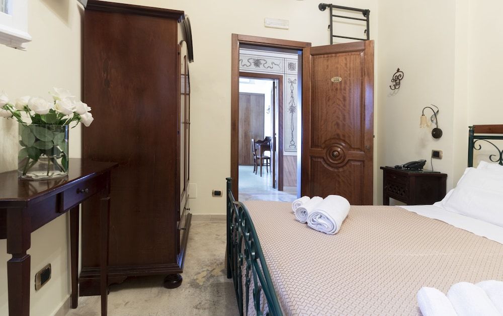 B&B La Riviera Double Room 10