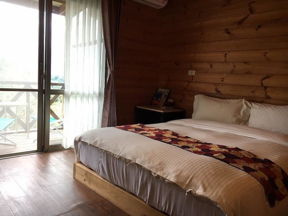 New Life Hot Spring Resort Double Room 2