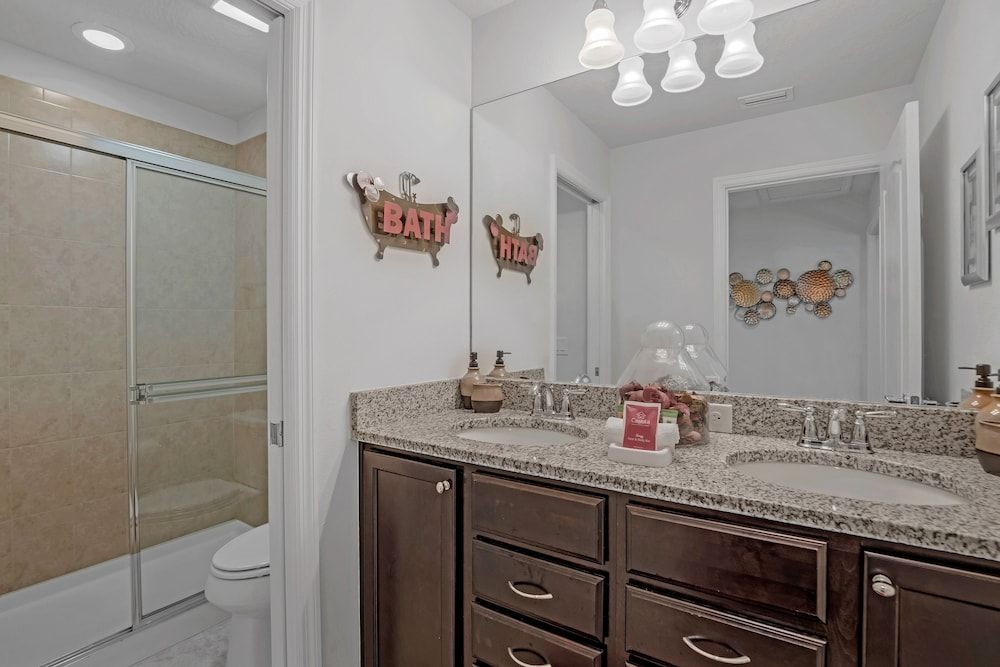 2120 Rome Drive Villa (6 Bedrooms) 11