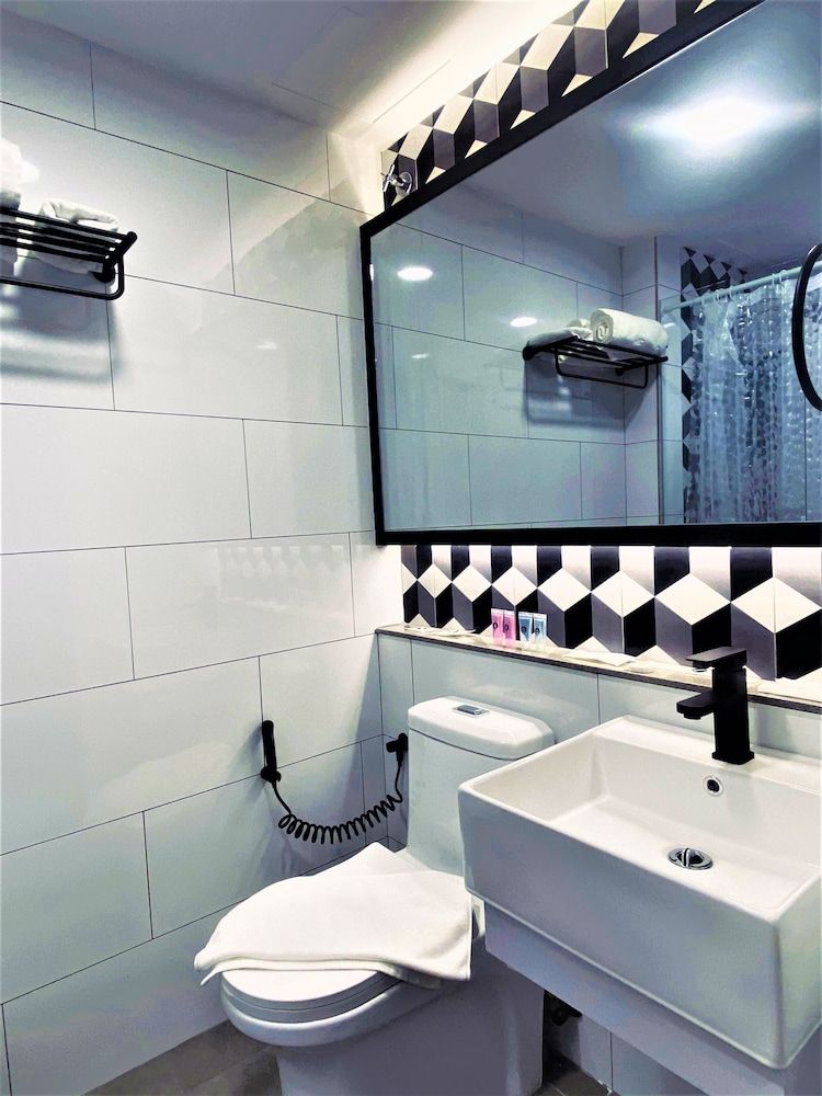 Zone Hotel Ipoh Superior Double Room 5