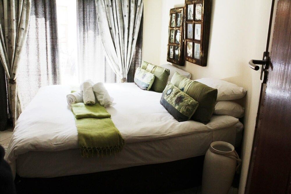 Echo Garden Guesthouse Basic Double Room 2