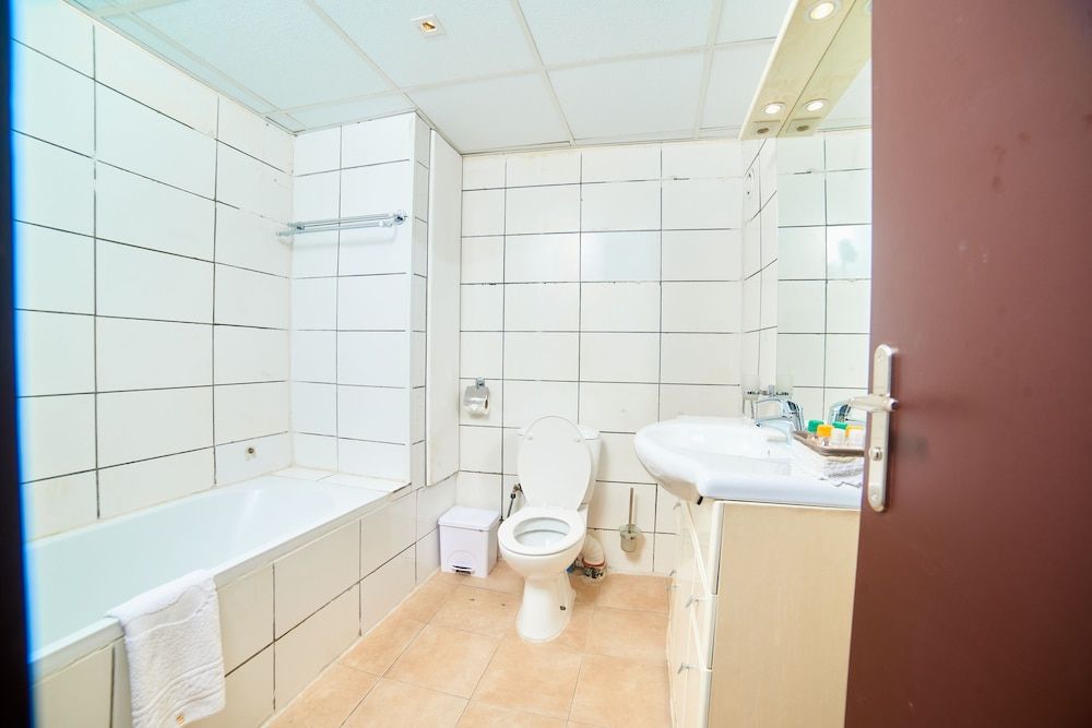 FAYA Hotel Executive Twin Room 14