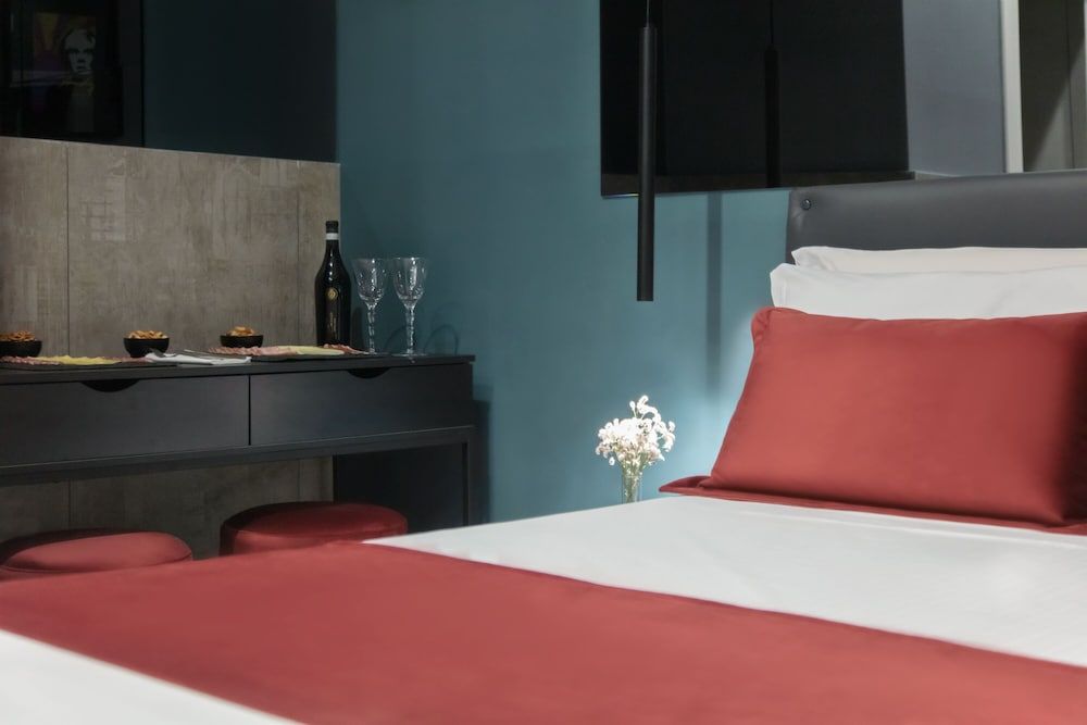 Enjoy Art Deluxe Room, Non Smoking, City View 5