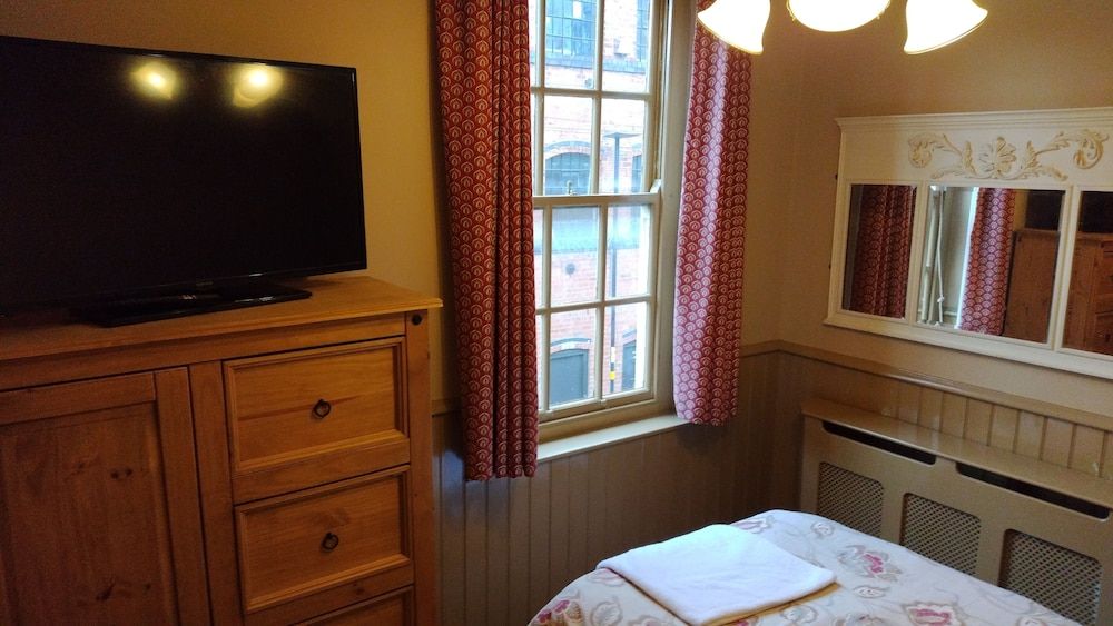 The Bull Basic Single Room 5